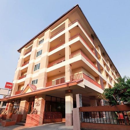 Oyo 794 Nice Mum Lodge Чиангмай Екстериор снимка