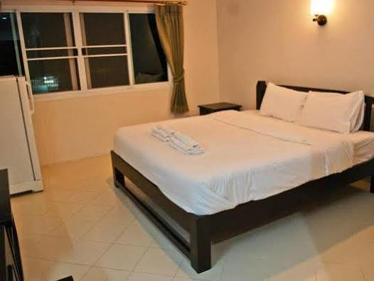 Oyo 794 Nice Mum Lodge Чиангмай Екстериор снимка
