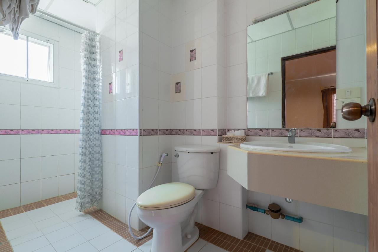 Oyo 794 Nice Mum Lodge Чиангмай Екстериор снимка